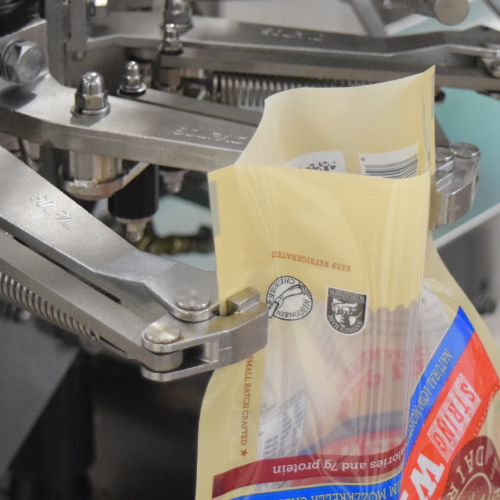 premade_pouch_packaging_machine_gripper_arms-319961-edited.png